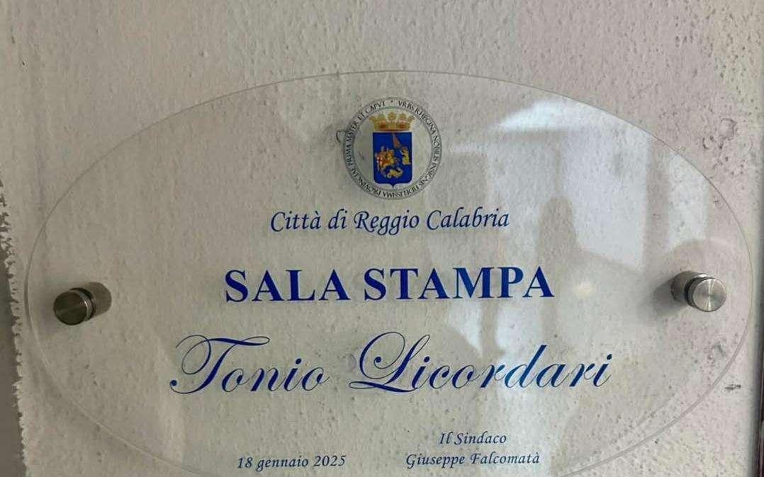 La sala stampa del “Granillo” intitolata a Tonio Licordari: omaggio ad un grande giornalista 