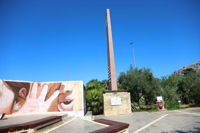 La Reggina alla Stele di Capaci: un omaggio alla memoria e alla giustizia
