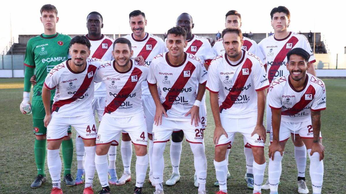 Reggina, ufficiali i rinnovi di Lagonigro e Laaribi: due conferme per il futuro amaranto
