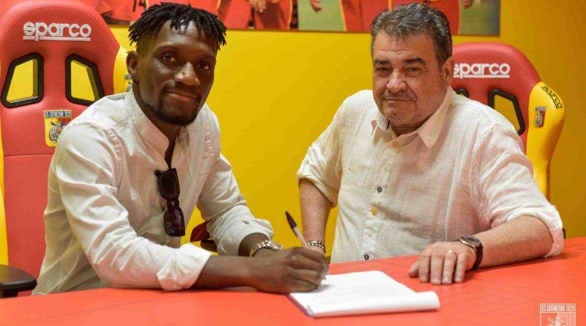 Catanzaro, ufficiale l'arrivo di Welbeck