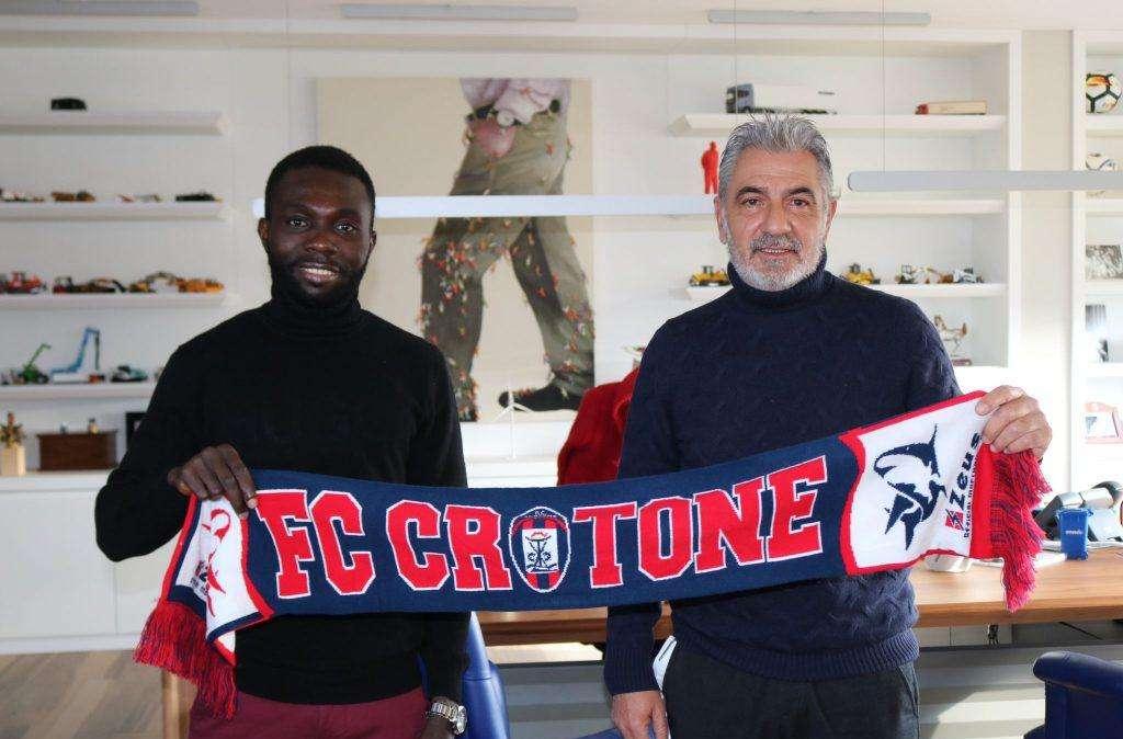 UFFICIALE - Crotone, tutto confermato: ecco Awua