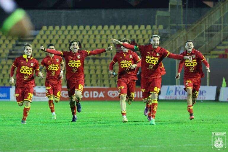 Catanzaro ad un passo dal sogno; ribaltato l’Avellino e la B è sempre più vicina