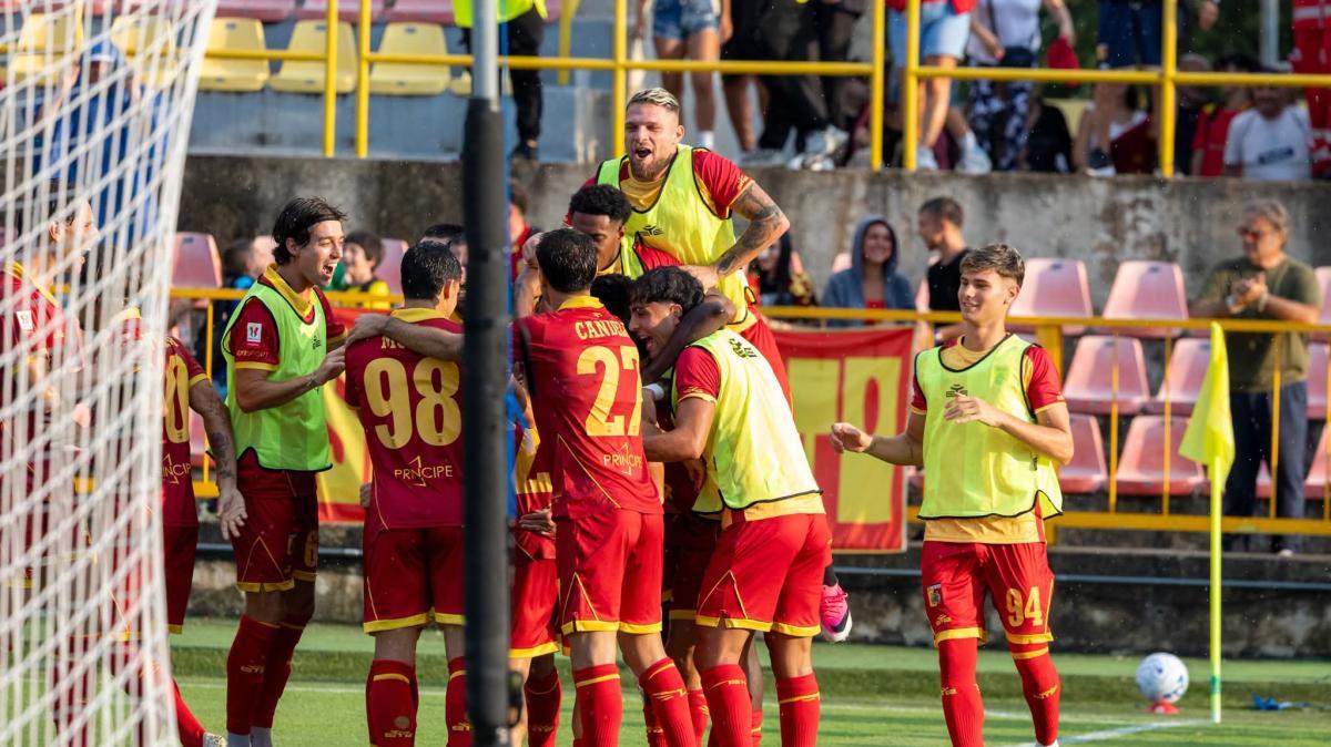Catanzaro, buone indicazioni dal test col Sudtirol: Gorgone aspetta rinforzi tra centrocampo e attacco