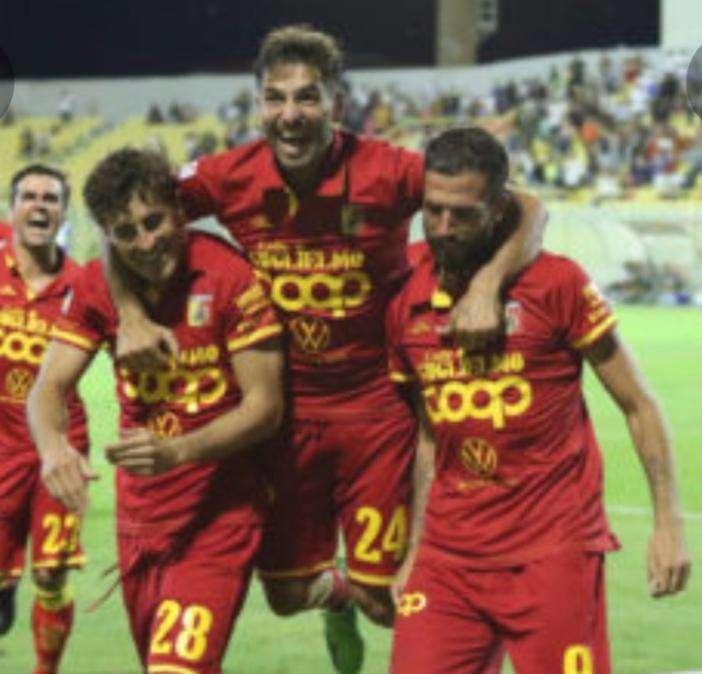 Catanzaro - Messina, i convocati di mister Vivarini 