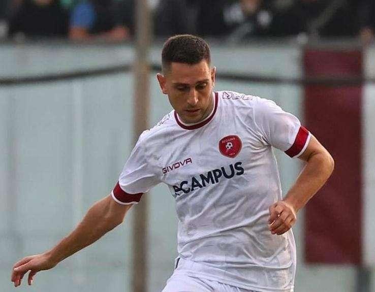 Reggina: intervento alla caviglia per il centrocampista Salandria 