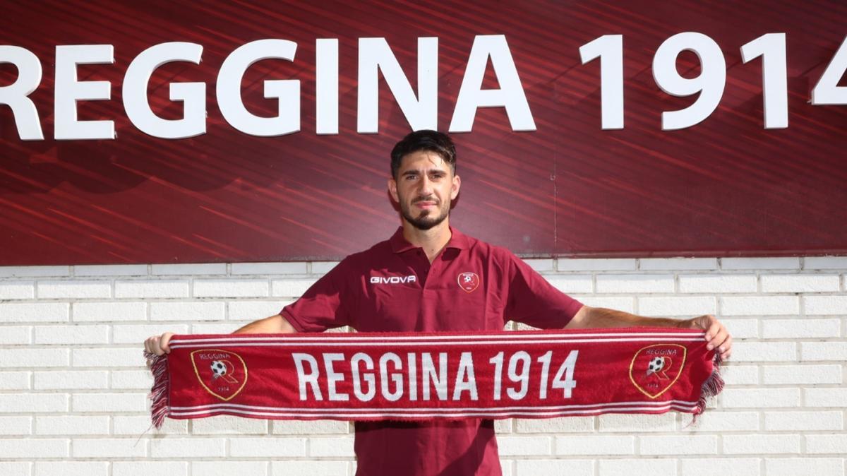 Reggina, ufficiale l'arrivo di Matteo Rossetti