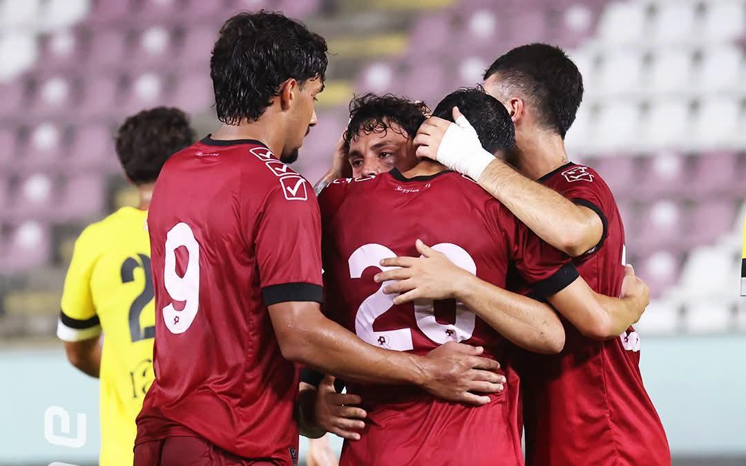 Reggina, esordio da urlo: 7-0 al PraiaTortora e passaggio del turno in Coppa Italia