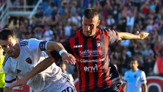Pareggio a reti bianche nel derby tra Crotone e Cosenza