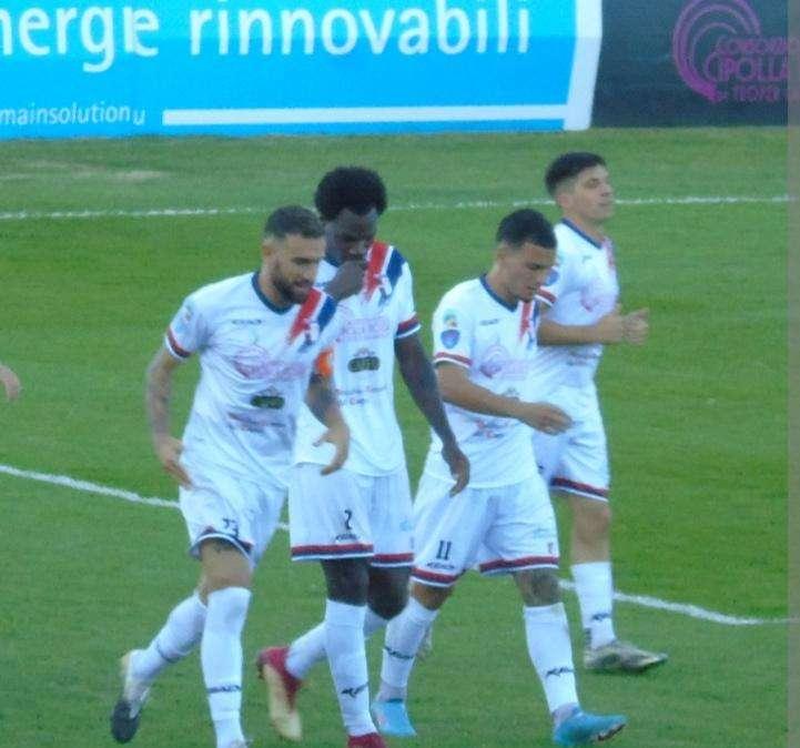 Girone I : nella giornata dei derby, vince solo il Locri. Finisce in parità a Cittanova e Lamezia Terme 