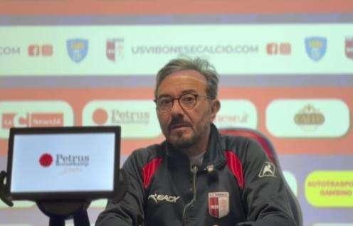 Vibonese, risoluzione consensuale con il tecnico Capodicasa