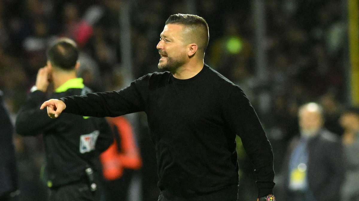 Cosenza, Coppitelli: “Serve chiarezza, non siamo ancora una squadra”