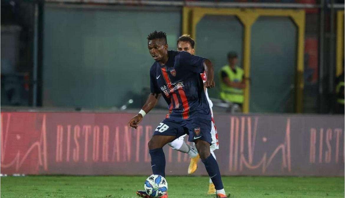 Christian Kouan, il cuore del Cosenza: terzo gol stagionale e una rinascita da leader silenzioso