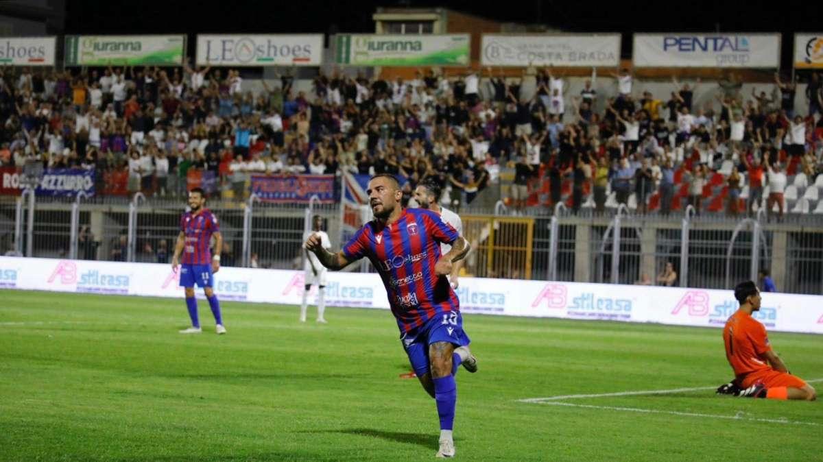 Corriere dello Sport: "Il Casarano affonda il Cosenza"