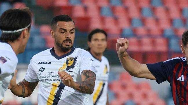 Siracusa-Cosenza 0-1: decide Mazzocchi, Vettorel super salva i rossoblù. Le pagelle
