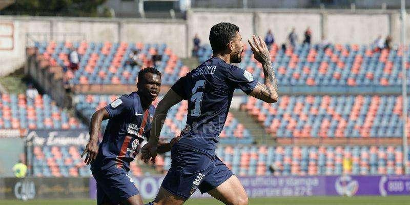 Cosenza, la vittoria che ridà voce alla speranza