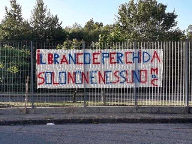 UN 25 APRILE A TESTA IN GIU'. ORA SI PRETENDE LA LIBERAZIONE