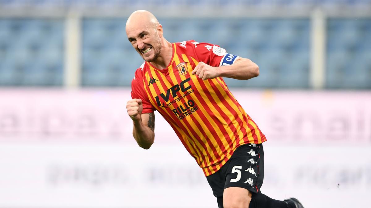 Benevento intenzionato a rinnovare il contratto con Luca Caldirola: la situazione
