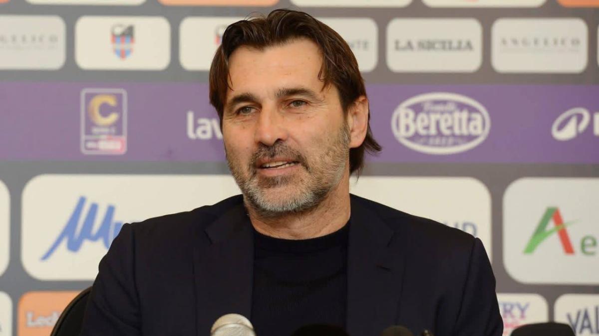 Catania, Viali: "Questa squadra sente troppo la responsabilità"