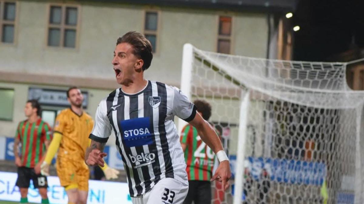 Campobasso, sondaggio per Lorenzo Coccia dell'Arezzo