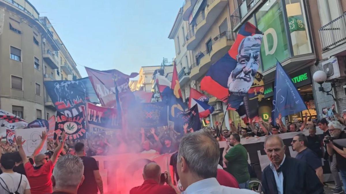 Cosenza, la risposta di Rota a Guarascio: "Mostrati la metà dei debiti reali"