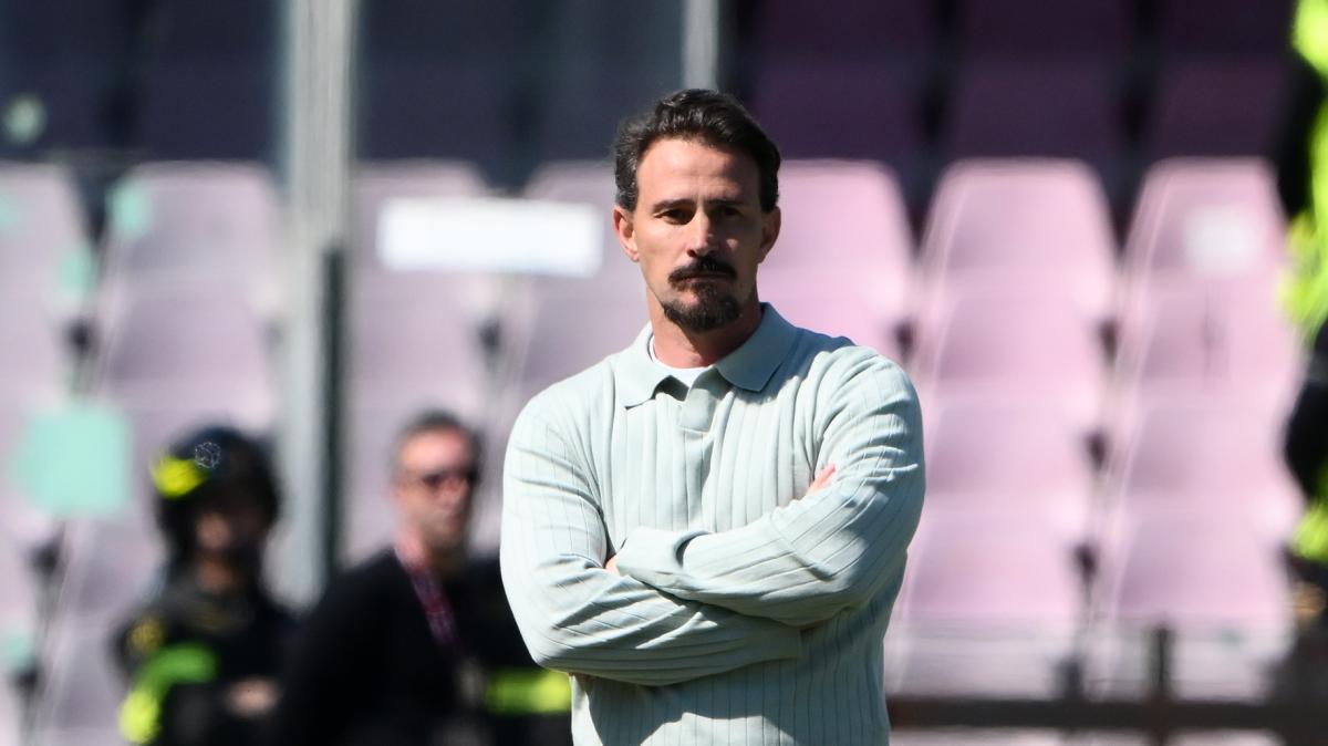 Floro Flores: "Prima di Grosso non volevo fare l'allenatore, adesso mi diverto di più di quando giocavo"