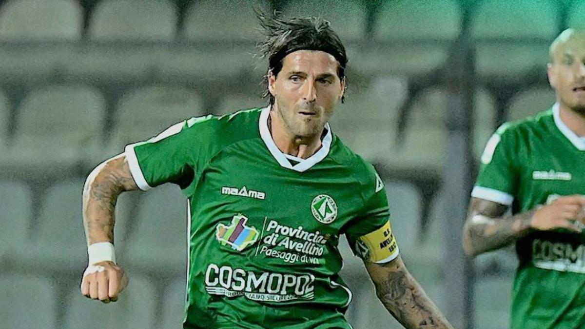 Avellino, il DS Aiello: "Patierno al Catania solo se lo scambiamo con Jimenez"