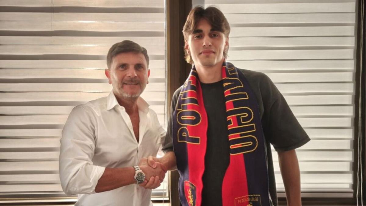 Potenza, ufficiale l'arrivo di Matteo Manfredonia
