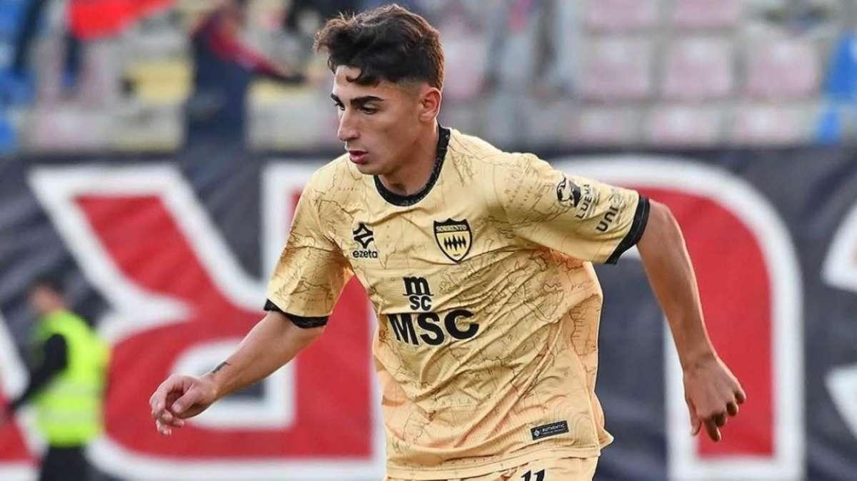 Mattia Esposito    Credit: Sorrento Calcio