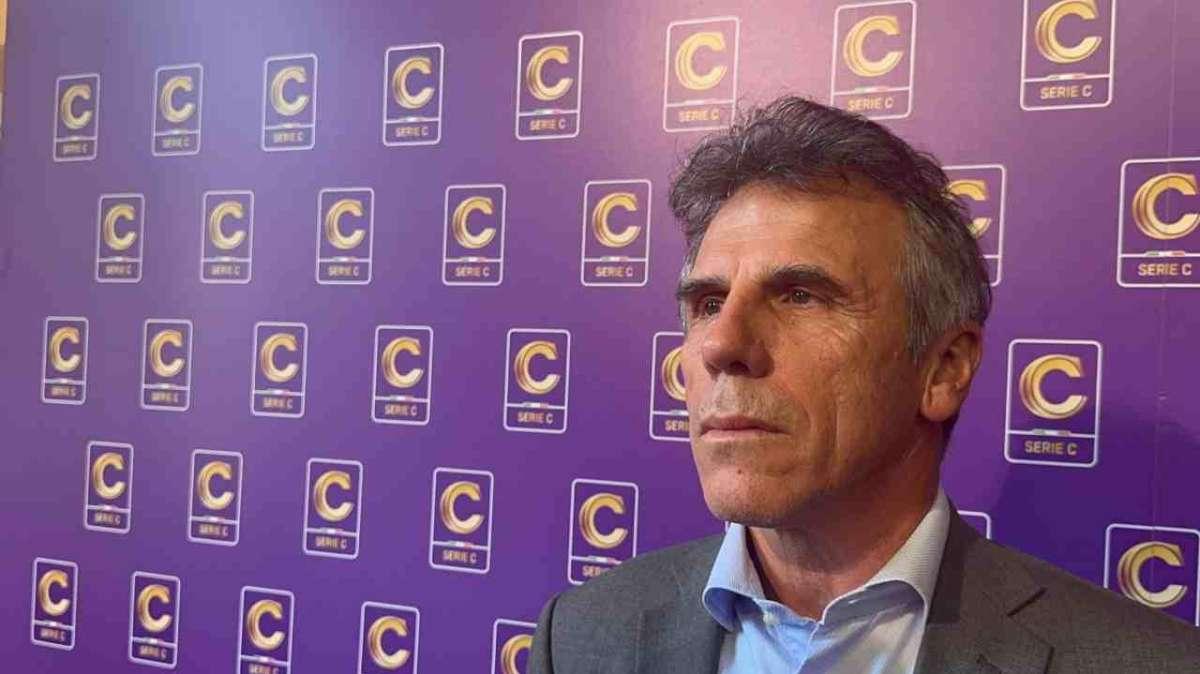 Gianfranco Zola all'Assemblea elettiva della Lega Pro
