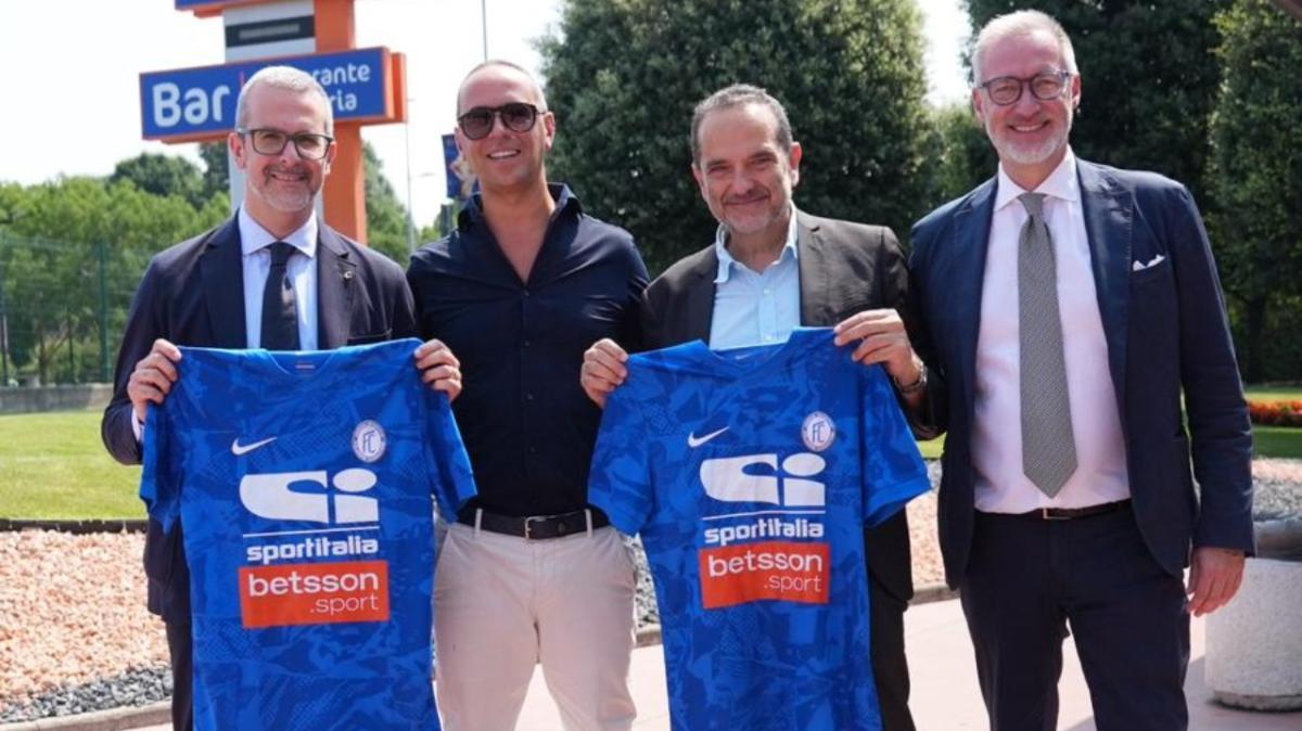 Folgore Caratese, il Presidente della Lega Pro Marani in visita al club