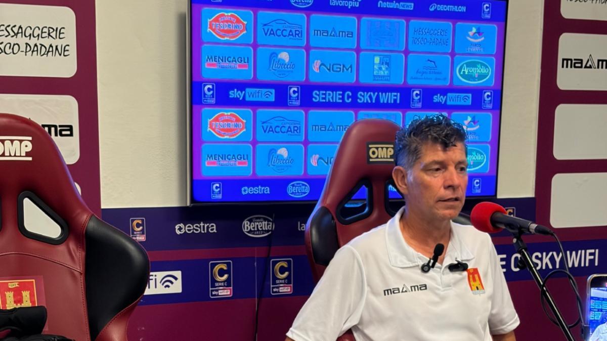 Livorno, Vanigli: "La squadra ha carattere, c'è voglia di sacrificarsi"