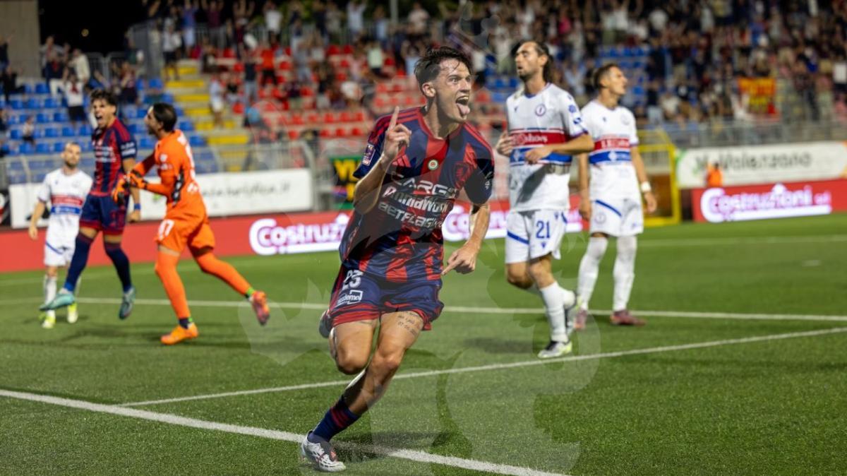 Potenza, De Marco: "Siamo un gruppo fortissimo. Ruolo? Gioco dove mi mette l'allenatore"