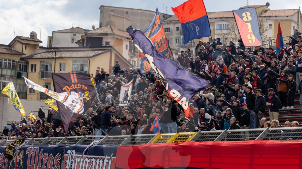 Potenza, tutto fatto per l’arrivo di Ivan Tisci. De Giorgio verso la Juve Stabia 