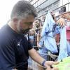 Lazio, cori per Gattuso: il tecnico firma gli autografi a fine seduta