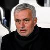 Mourinho in panchina con un occhio nero: scontro in allenamento