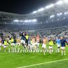 Lazio, meravigliosa follia: vietato toccare l'alta tensione!