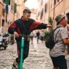 Roma | Monopattini elettrici come arma: è allarme per i turisti nella Capitale