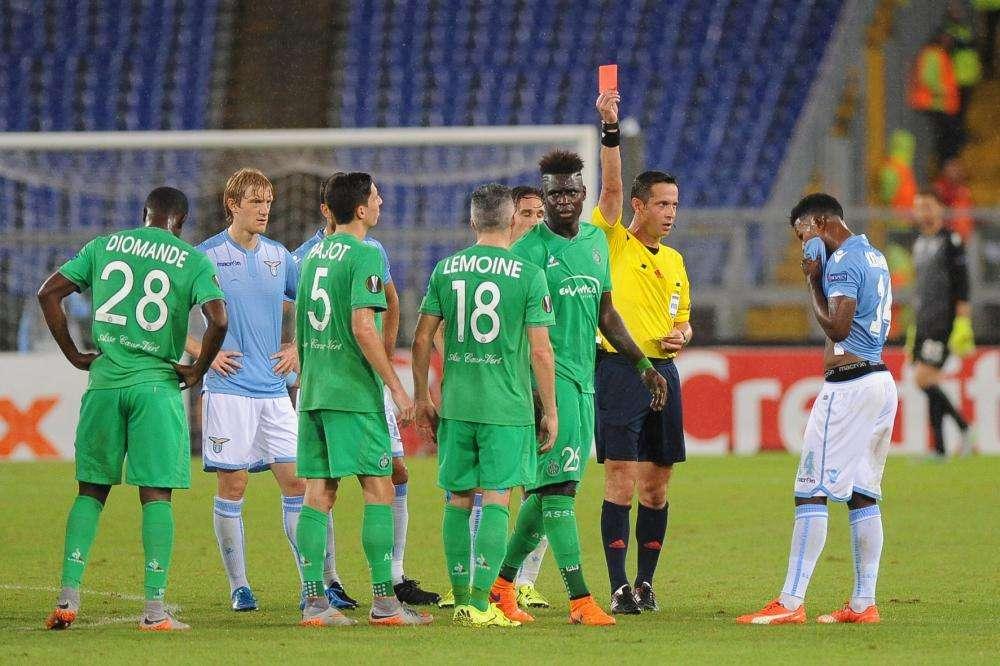 Coronavirus / Francia, il Saint-Etienne annuncia: "Cinque positivi in squadra"