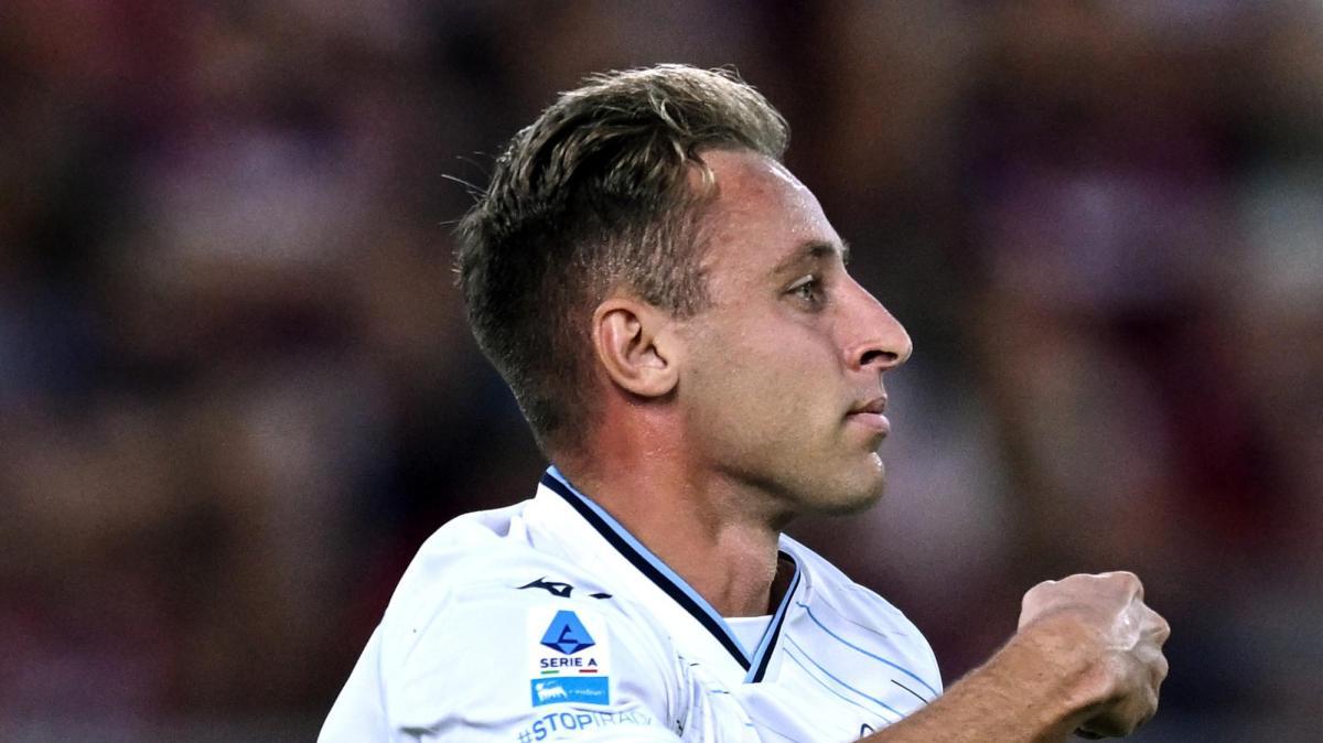 Lazio, Frattesi manda un messaggio ai detrattori: "Marameo" - FOTO