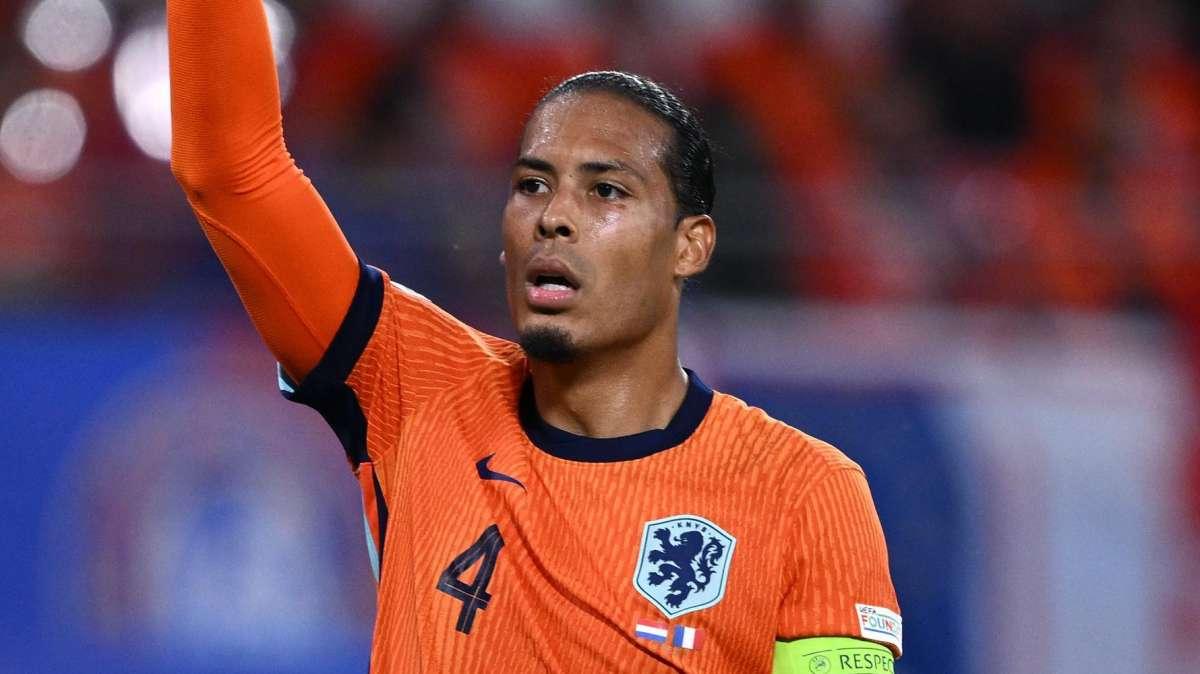 Ex Lazio | Van Dijk innamorato di Nesta: "Ecco cosa penso di lui"