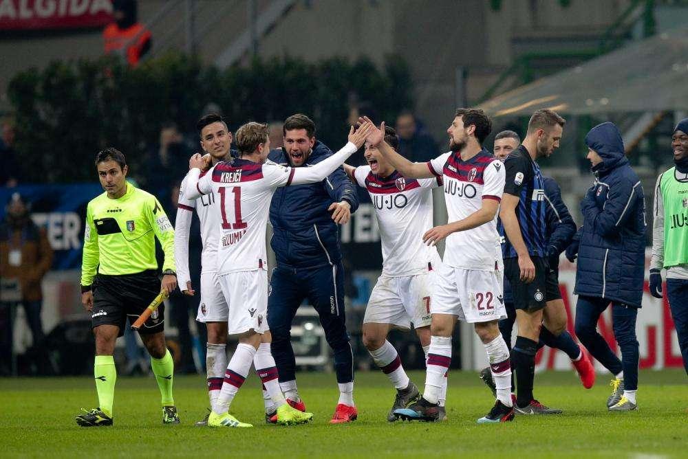 Bologna, allenamento mattutino per preparare la sfida contro la Lazio