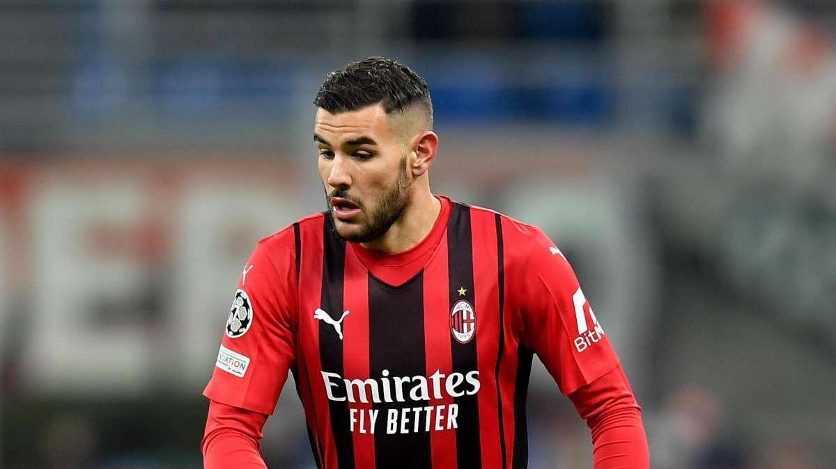Milan, la compagna di Theo Hernandez nel mirino degli hater: "Hai ca***o fuori dal vaso"