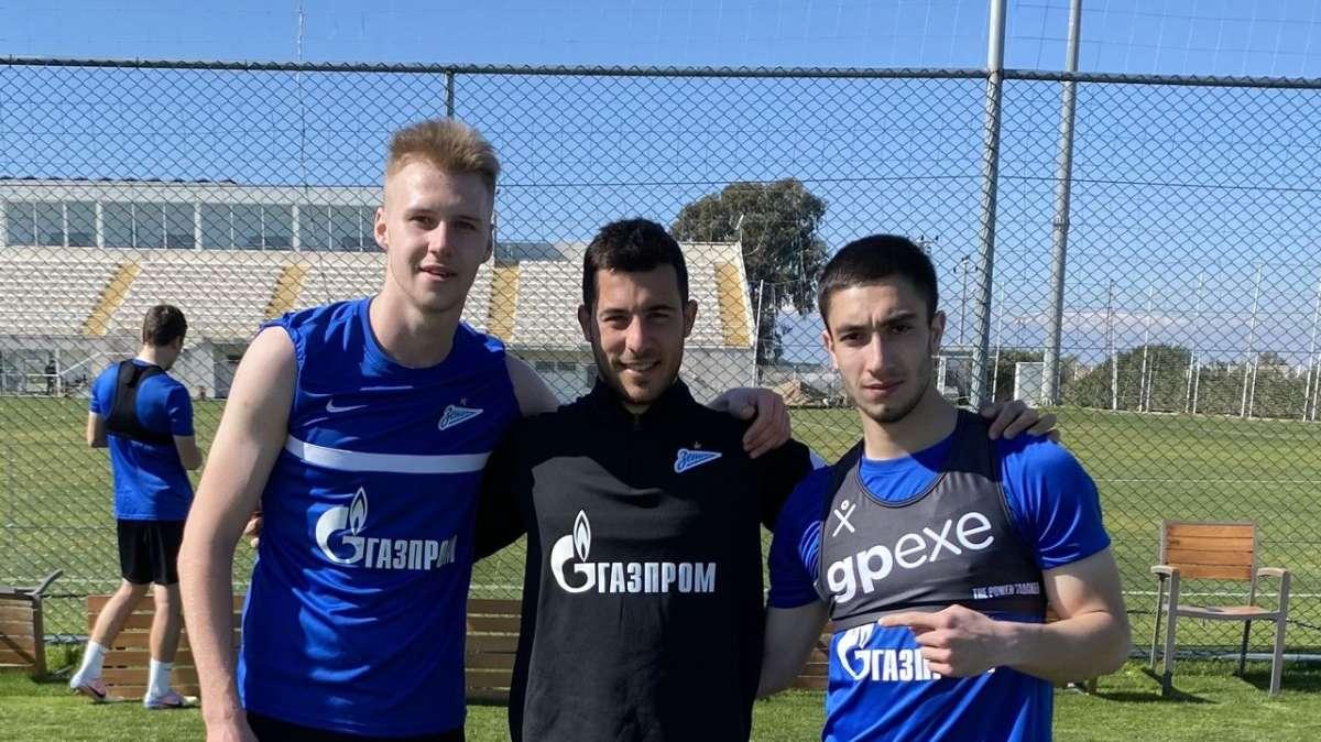 Zenit, il gesto eroico di tre componenti della squadra B: salvano un uomo da un incendio