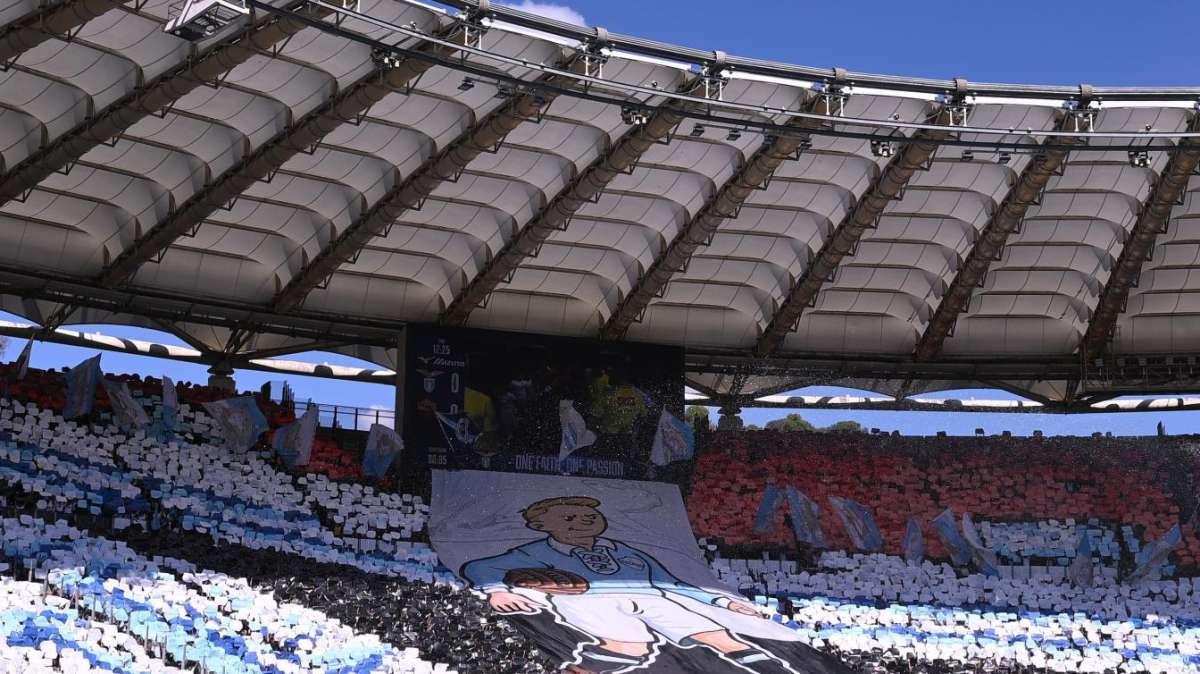 Nesta sullo stadio della Lazio: "Vanno avanti ancora con i modellini..."