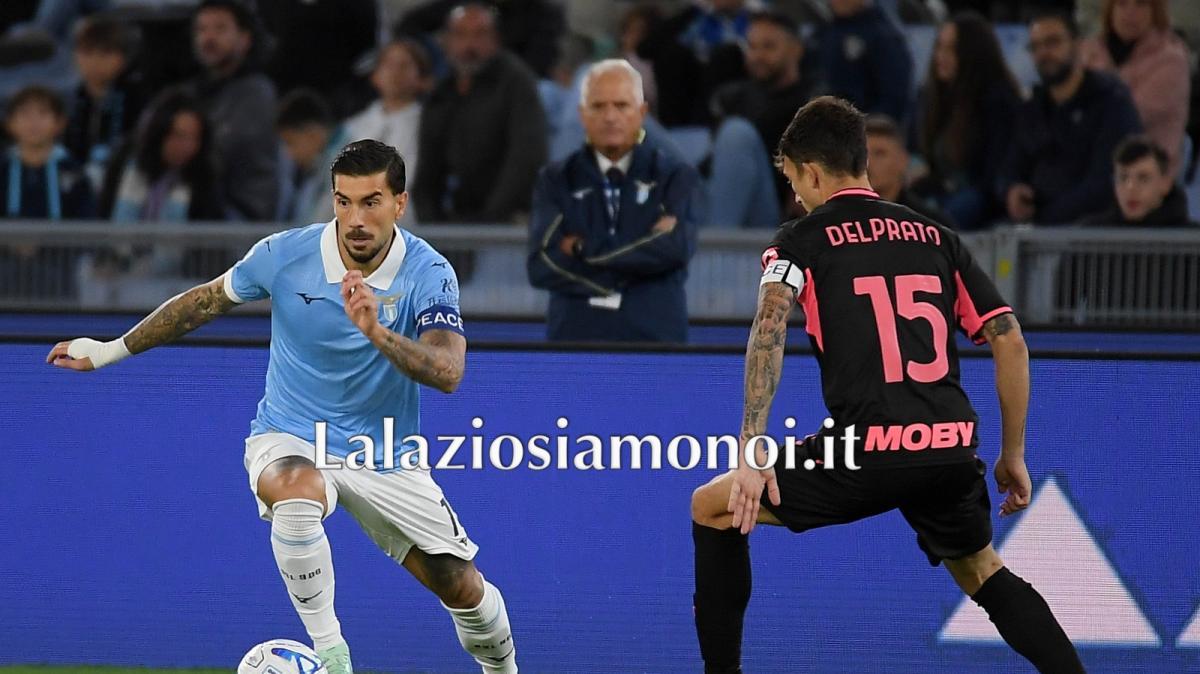 Lazio-Parma, Zaccagni e Frattesi a colloquio con Doveri: l'episodio a fine primo tempo