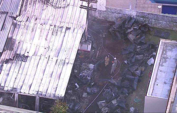 Flamengo, un incendio devasta il centro sportivo: 10 morti, ci sono giovani calciatori - VIDEO
