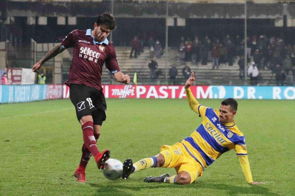 ESCLUSIVA - Calciomercato Lazio: per la difesa spunta Casasola, jolly con il vizio del gol