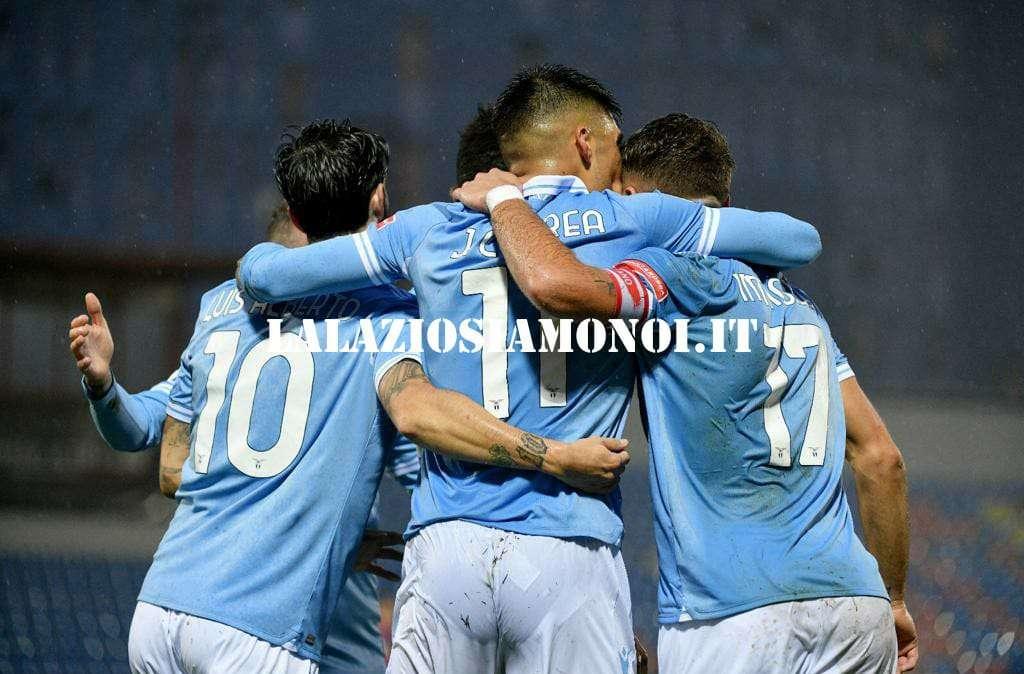 Lazio, finalmente il ritorno a Roma: l'aereo del club è rimasto a Crotone