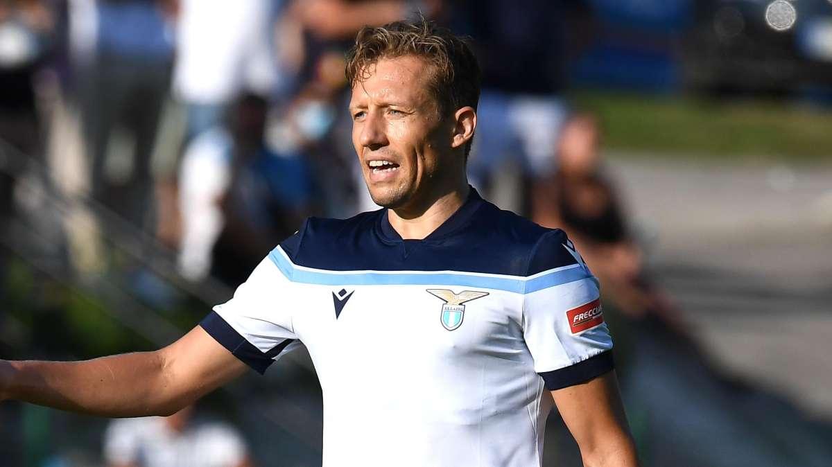 Ex Lazio | Leiva in Brasile con l'ambasciatore italiano e una maglia speciale - FOTO