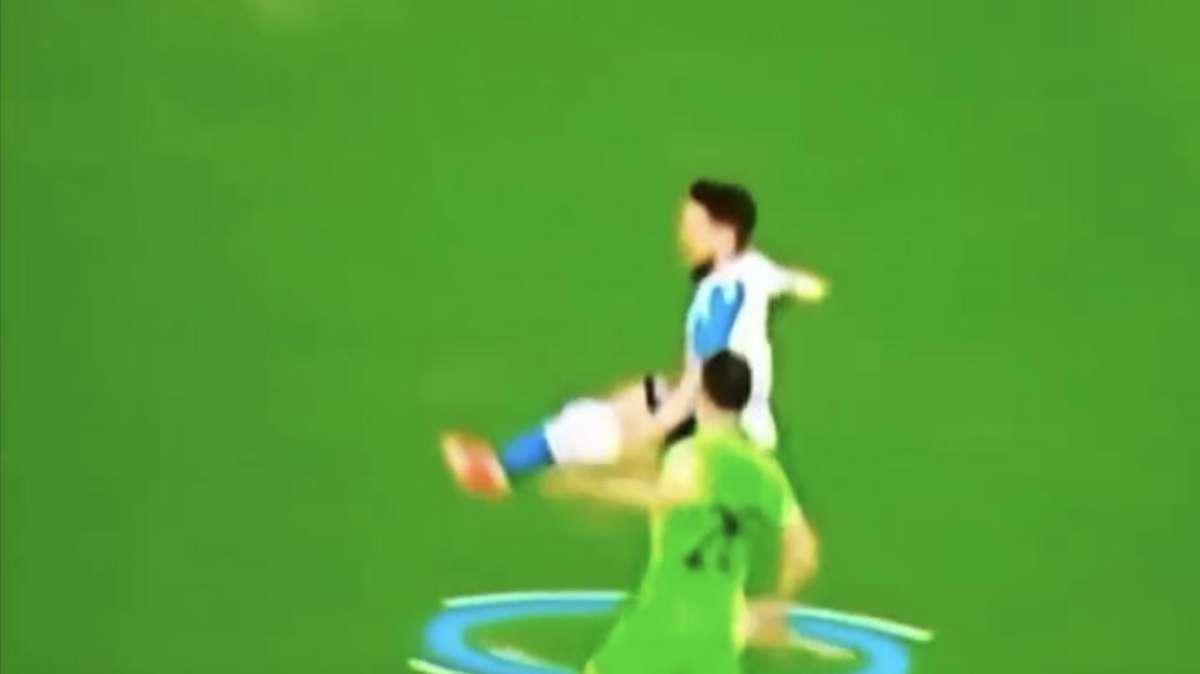 Napoli - Lazio, fiera degli orrori arbitrali: anche il secondo gol è irregolare
